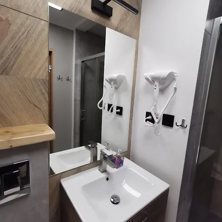 Matteo Aparts * Sklářská Poruba