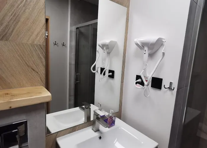 Matteo Aparts - Centrum * シクラルスカ・ポレンバ