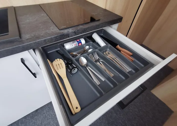 Matteo Aparts - Centrum * シクラルスカ・ポレンバ